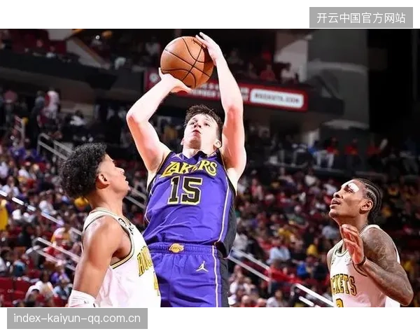 火箭管理层压力山大：磨合期能否换来季后赛保障？
